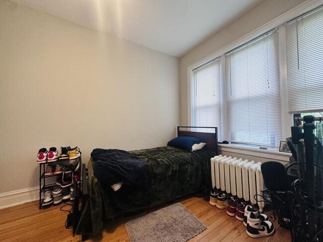Foto del edificio - 2 bedroom in Chicago IL 60657
