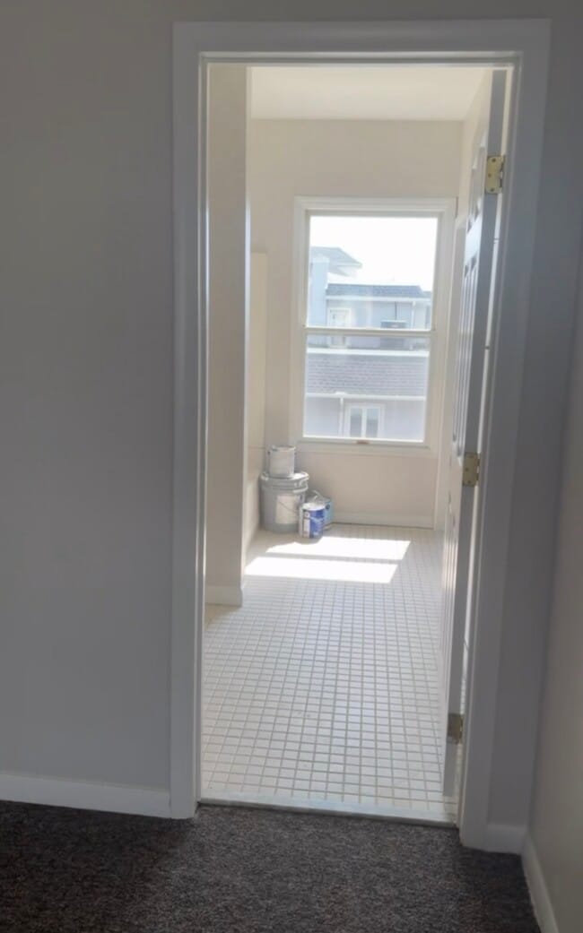 Building Photo - Parker Ave,LLC