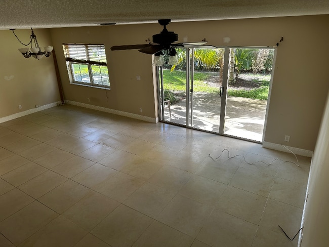 Foto del edificio - 8438 NW 40th Ct