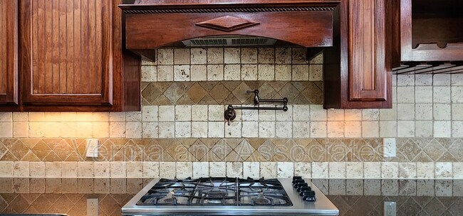 Foto del edificio - 4000 SW Hollowbrook St