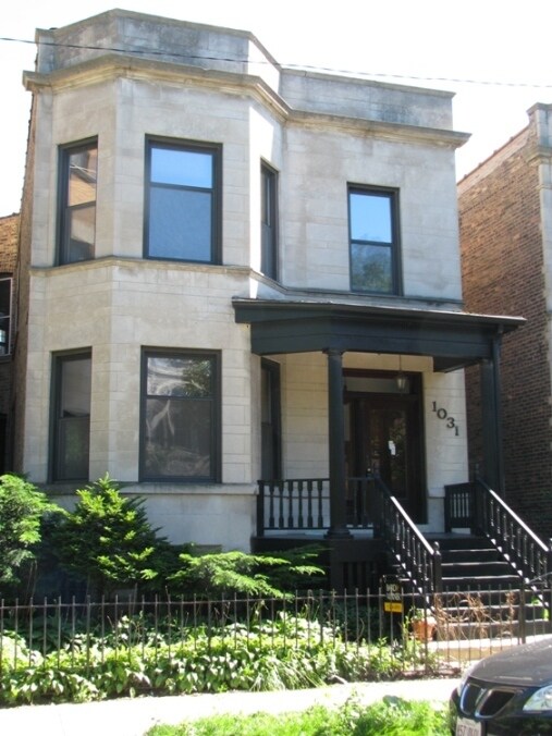 Building Photo - 1031 W Dakin St
