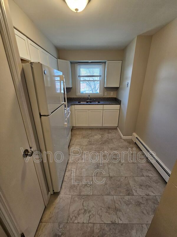 Foto del edificio - 9/11/13 Village Dr.