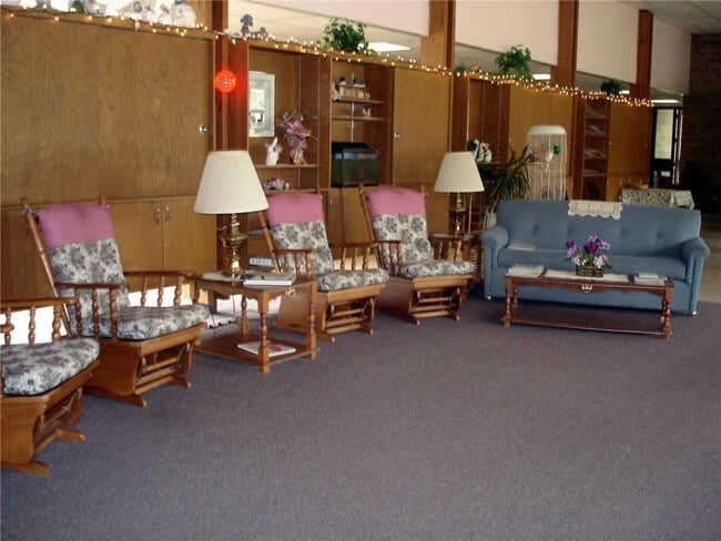 Building Photo - 200 S 4th St