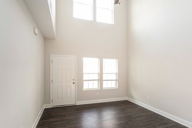 Building Photo - 405 Trevally Ct