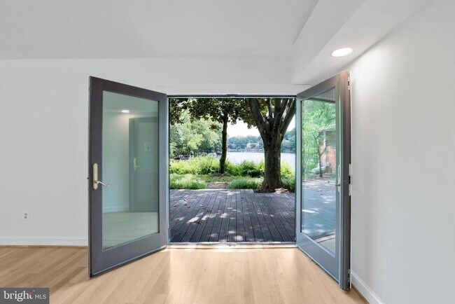 Building Photo - 11311 Harborside Cluster