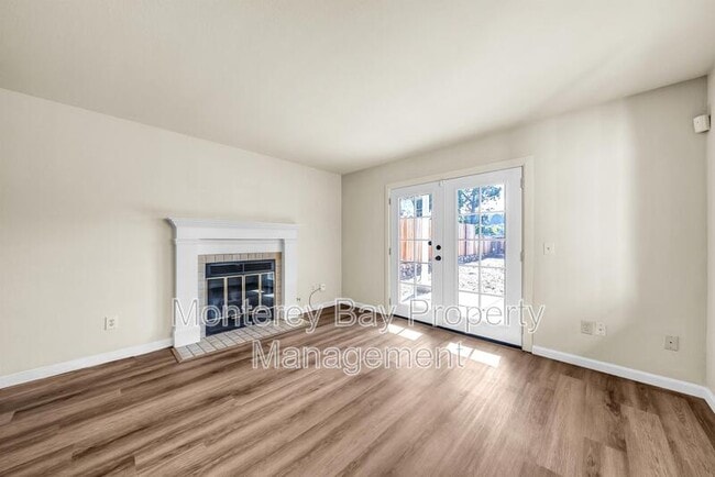 Foto del edificio - 415 Palo Verde Ave