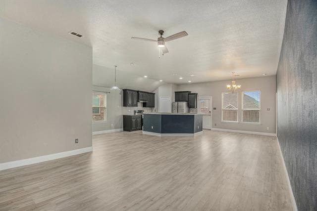 Building Photo - 5749 Diamond Valley Dr