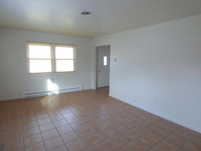 Building Photo - 3428 Congress Ave. - Three Bedroom Single ...