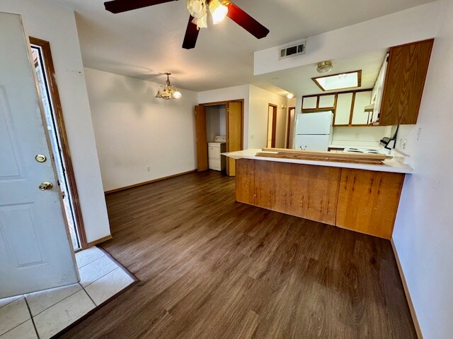 Foto del edificio - 417 N Pleasant St