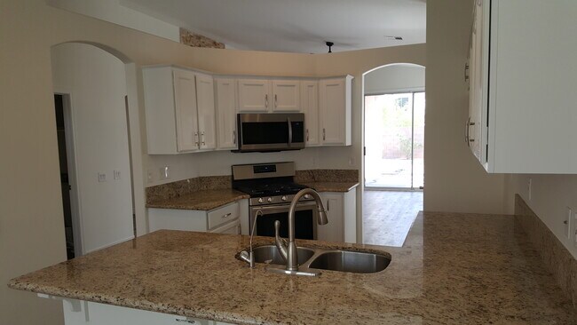 Building Photo - 3024 Gulf Breeze Dr