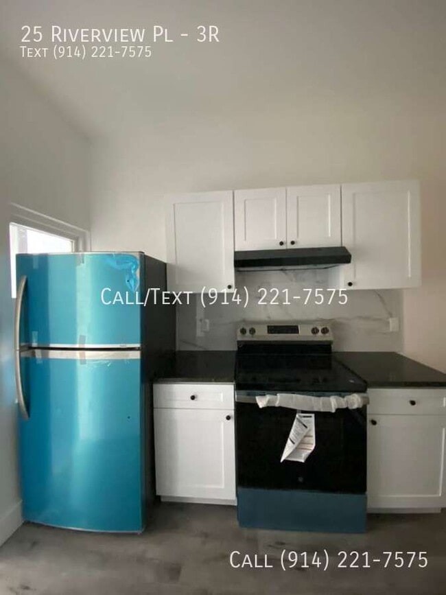 Building Photo - 25 Riverview Pl