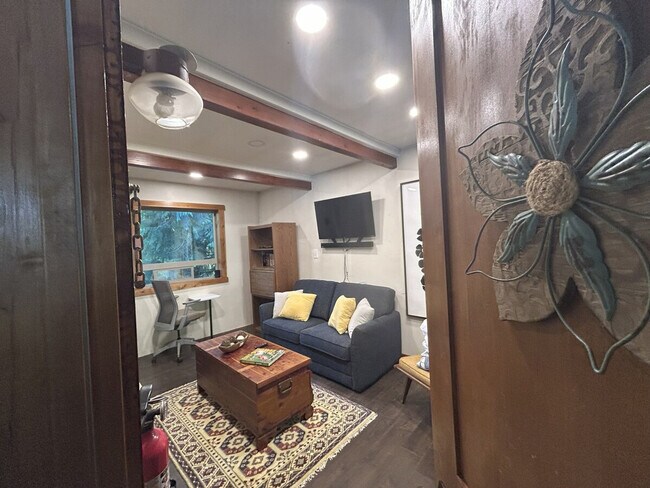 Building Photo - 23253 WA-534