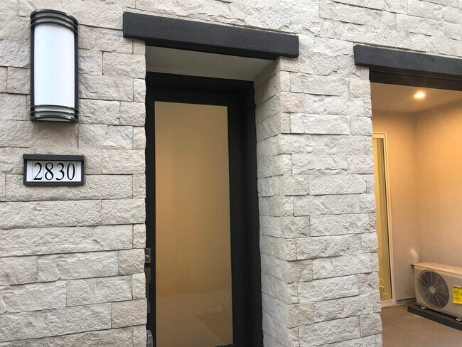 Foto del edificio - 2830 Avella Cir