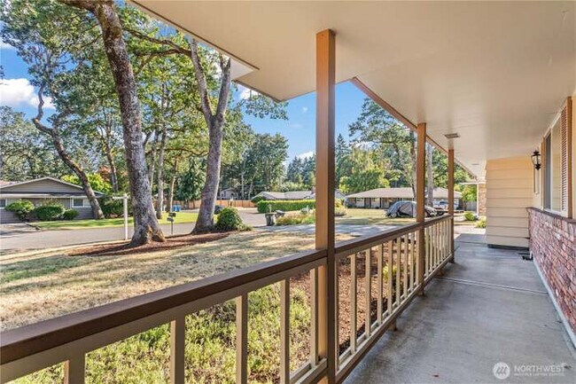 Foto del edificio - 7612 64th Ave W