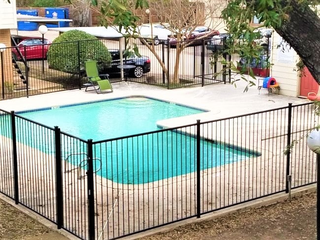 Building Photo - 6646 E Lovers Ln