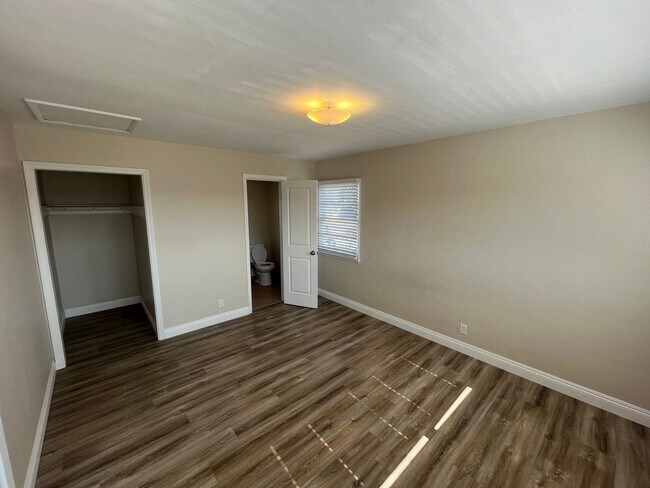 Building Photo - 1 Bedroom, 1 Bathroom in Guadalupe! Water,...