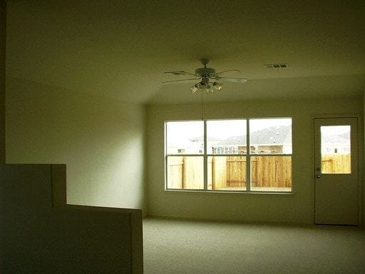 Building Photo - 305 Spruce Dr