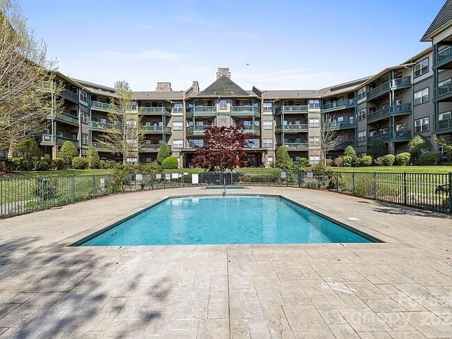 Building Photo - 9 Kenilworth Knls