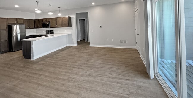 Emerald Living Room - The Jade on Tremont