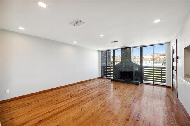Foto del edificio - 1503 Fairview St