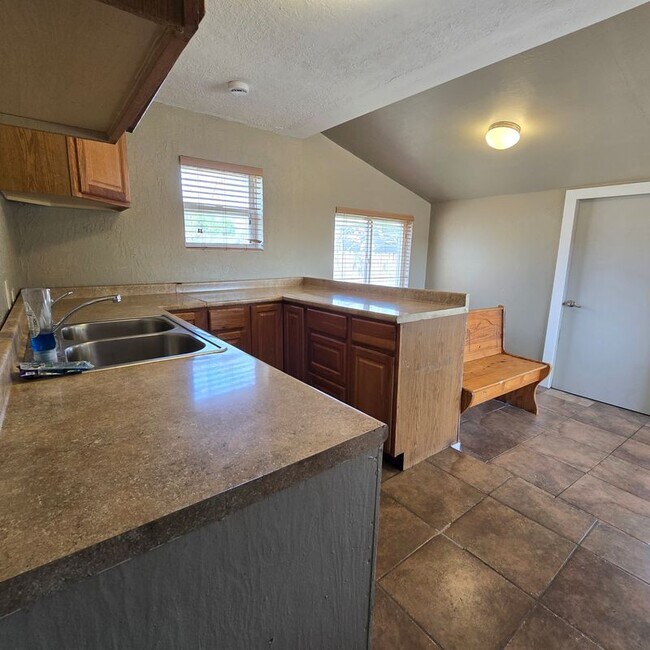 Foto del edificio - 732 S Colorado Ave