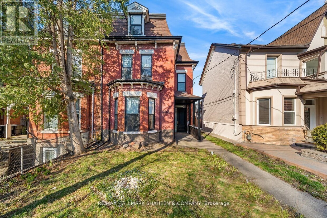 Photo principale - 208 Dovercourt Rd