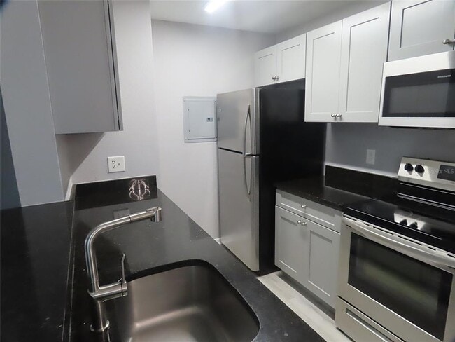 Foto del edificio - 5986 Westgate Dr