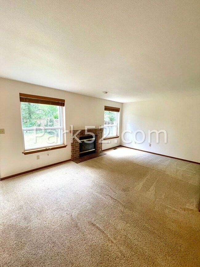 Building Photo - 14309-14311 44th Ave Ct NW