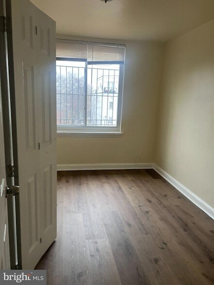Building Photo - 59 Galveston Pl SW