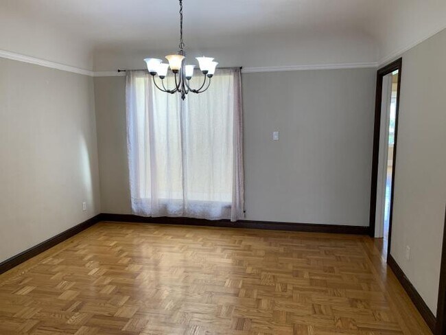 Foto del edificio - 3 bedroom in San Francisco CA 94116