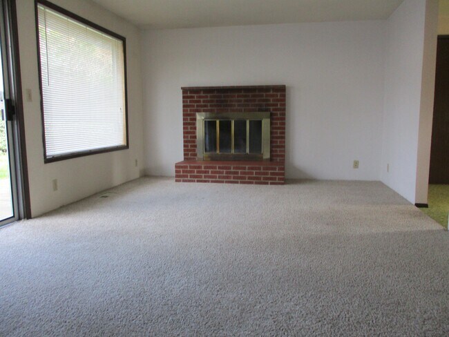 Foto del edificio - 846 Goodpasture Island Rd