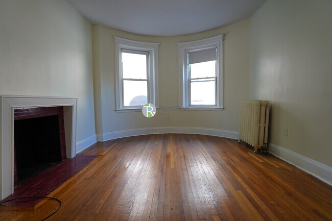 Building Photo - 1788 Beacon St