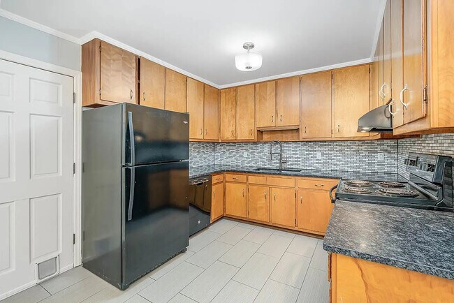 Foto del edificio - 2212 Southern Dr