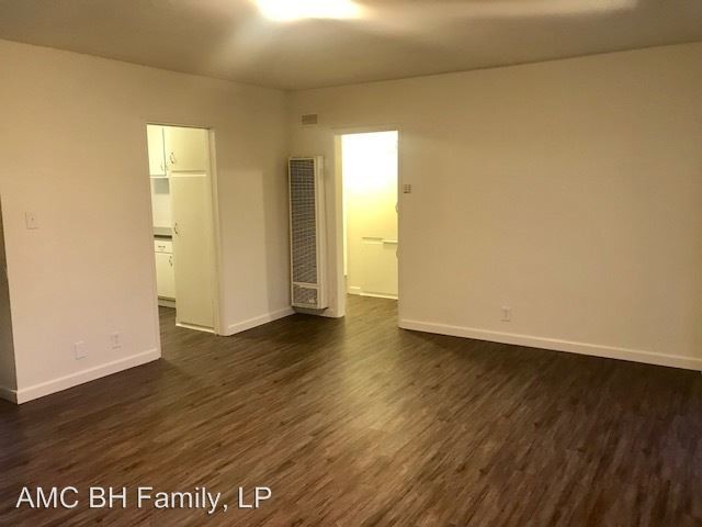 Building Photo - 5900 Condon Ave
