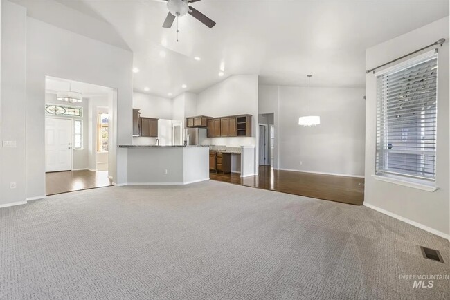 Building Photo - 2034 Northern Sky Dr