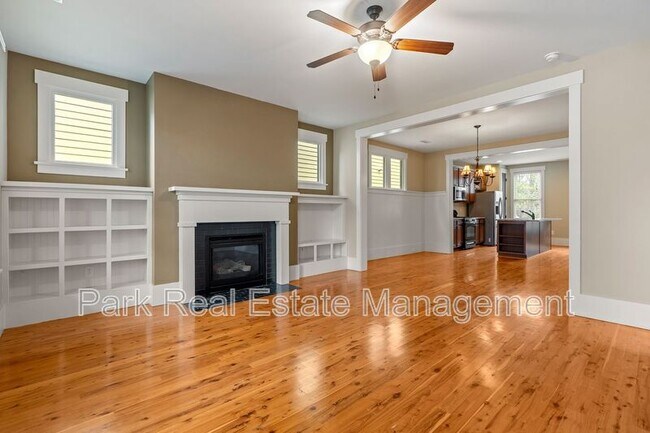 Foto del edificio - 1229 Great Ridge Pkwy