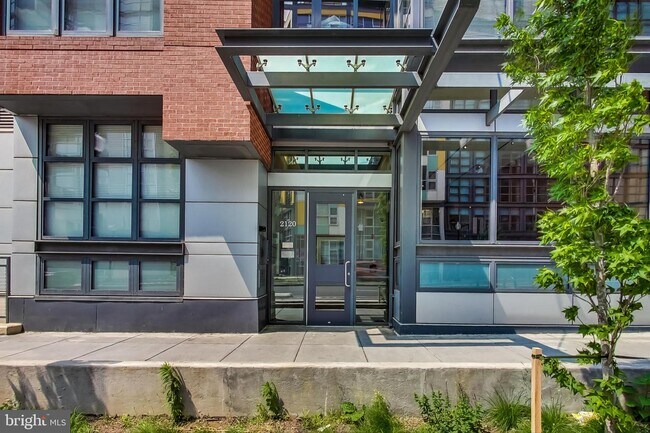 Building Photo - 2120 Vermont Ave NW