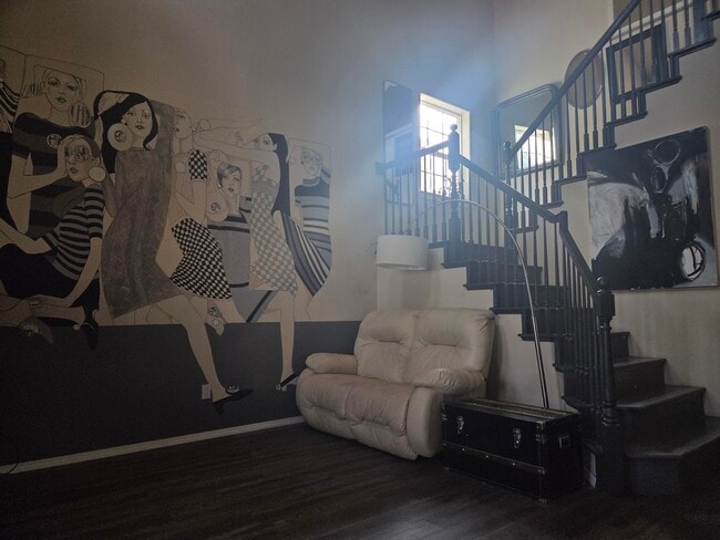 Foto del edificio - 939 Tambora St NW