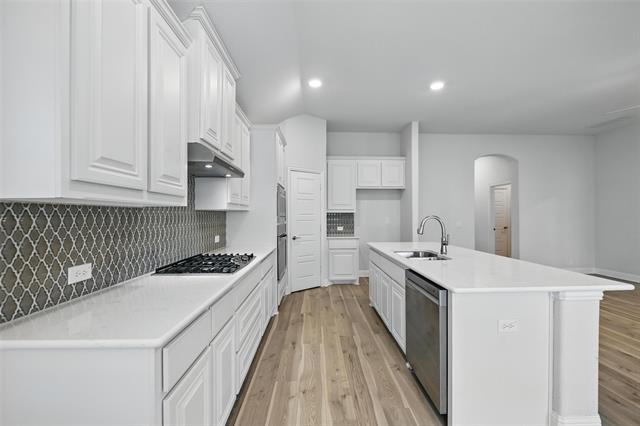 Building Photo - 5825 Sandown Dr