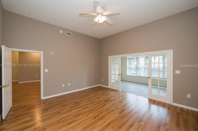 Building Photo - 1301 N Tamiami Trl