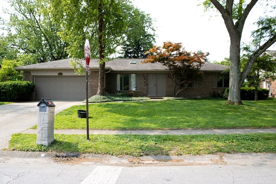 Primary Photo - 6723 Balmoral Rd