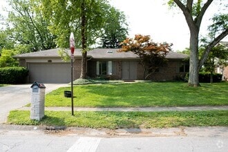 Building Photo - 6723 Balmoral Rd