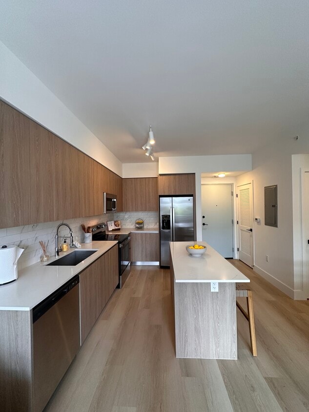 Foto principal - 2535 NE 182nd St