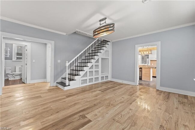 Foto del edificio - One-of-a-Kind 6-Bedroom Property