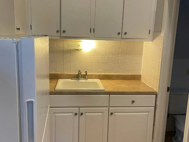 Foto del edificio - 202 Ackerman Ave