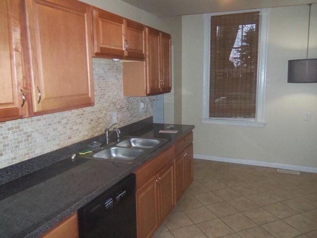 Foto del edificio - 4863 Hanover Ave