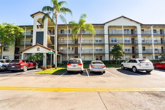 Foto del edificio - 12900 SW 13th St