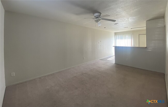 Building Photo - 2102 Tahoe Ct