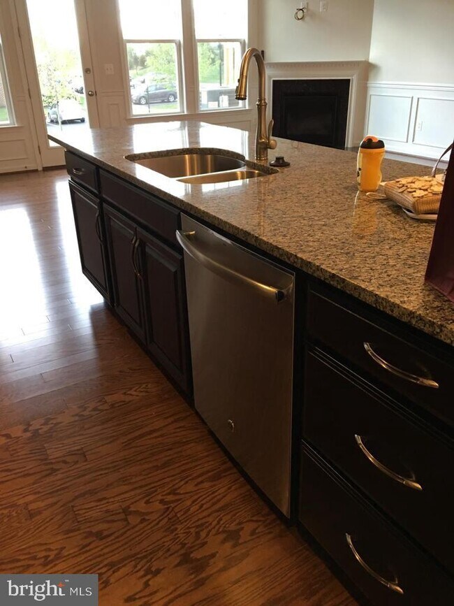 Foto del edificio - 42461 Benfold Square