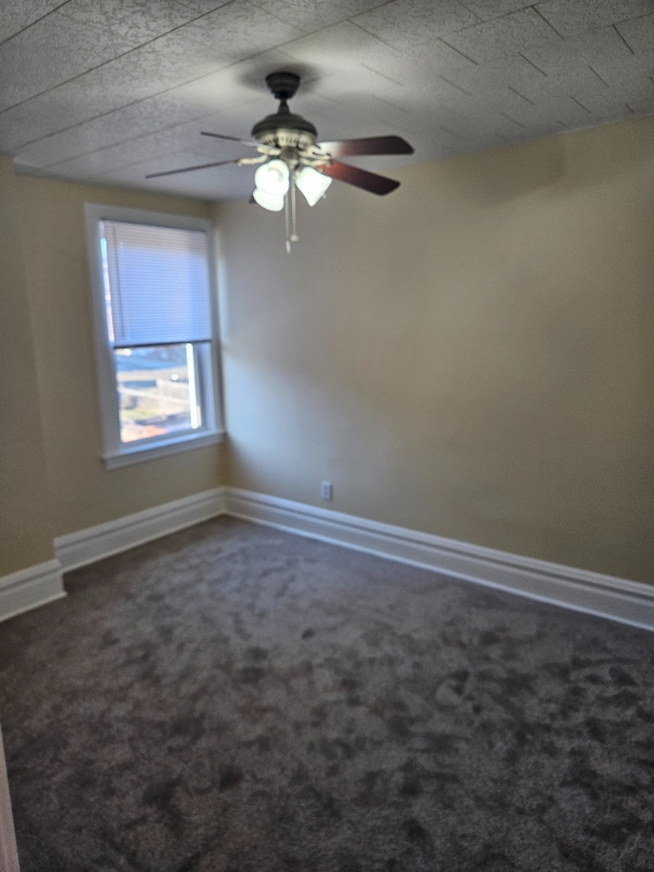 Building Photo - 1218A Valley St